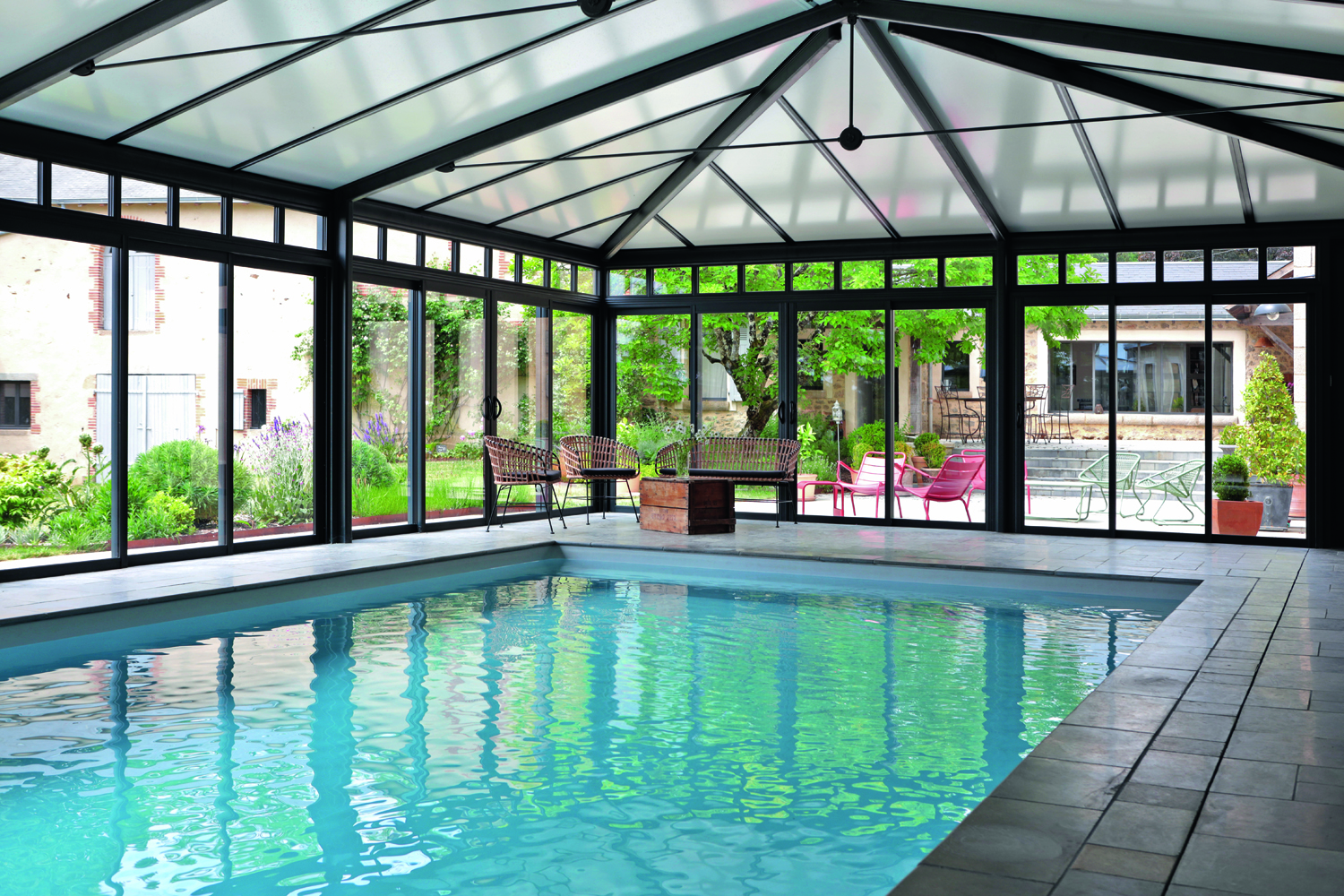 RENOVAL_VERANDA_PISCINE-Realisations Exemple de produit RENOVAL proposé par l'entreprise JOBERTY (Marne)